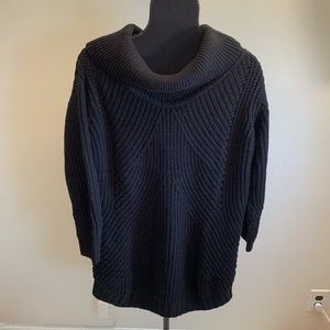 Toni sweater